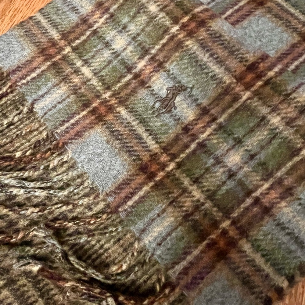 Polo wool scarf